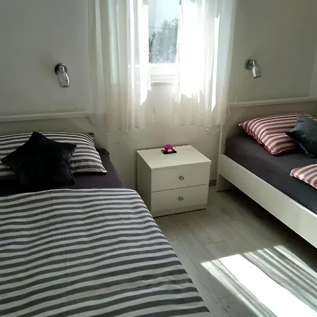 Apartman Marinero Brodarica  Exterior photo